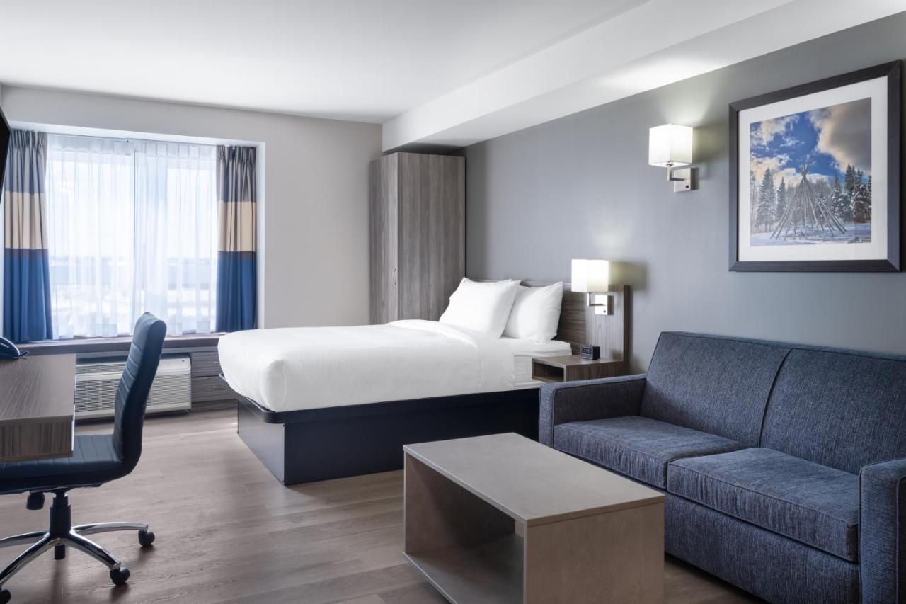 Microtel Inn & Suites By Wyndham Kanata Ottawa West Экстерьер фото