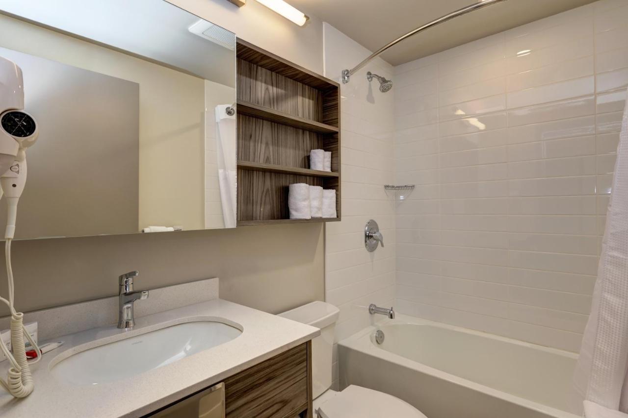 Microtel Inn & Suites By Wyndham Kanata Ottawa West Экстерьер фото