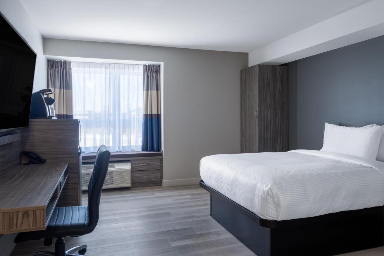 Microtel Inn & Suites By Wyndham Kanata Ottawa West Экстерьер фото