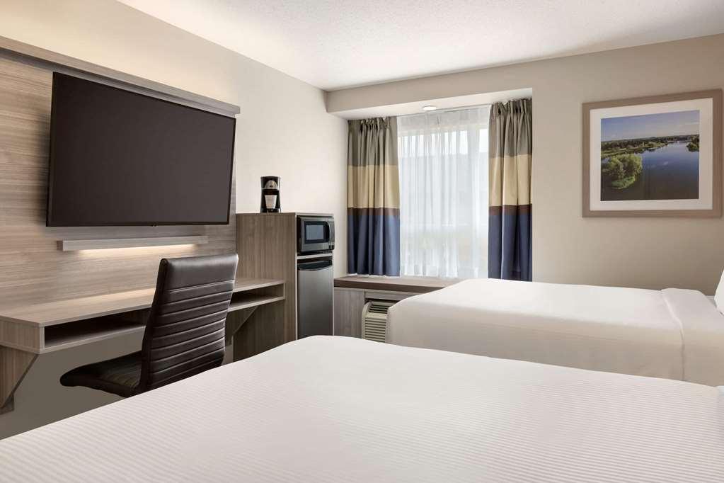 Microtel Inn & Suites By Wyndham Kanata Ottawa West Номер фото