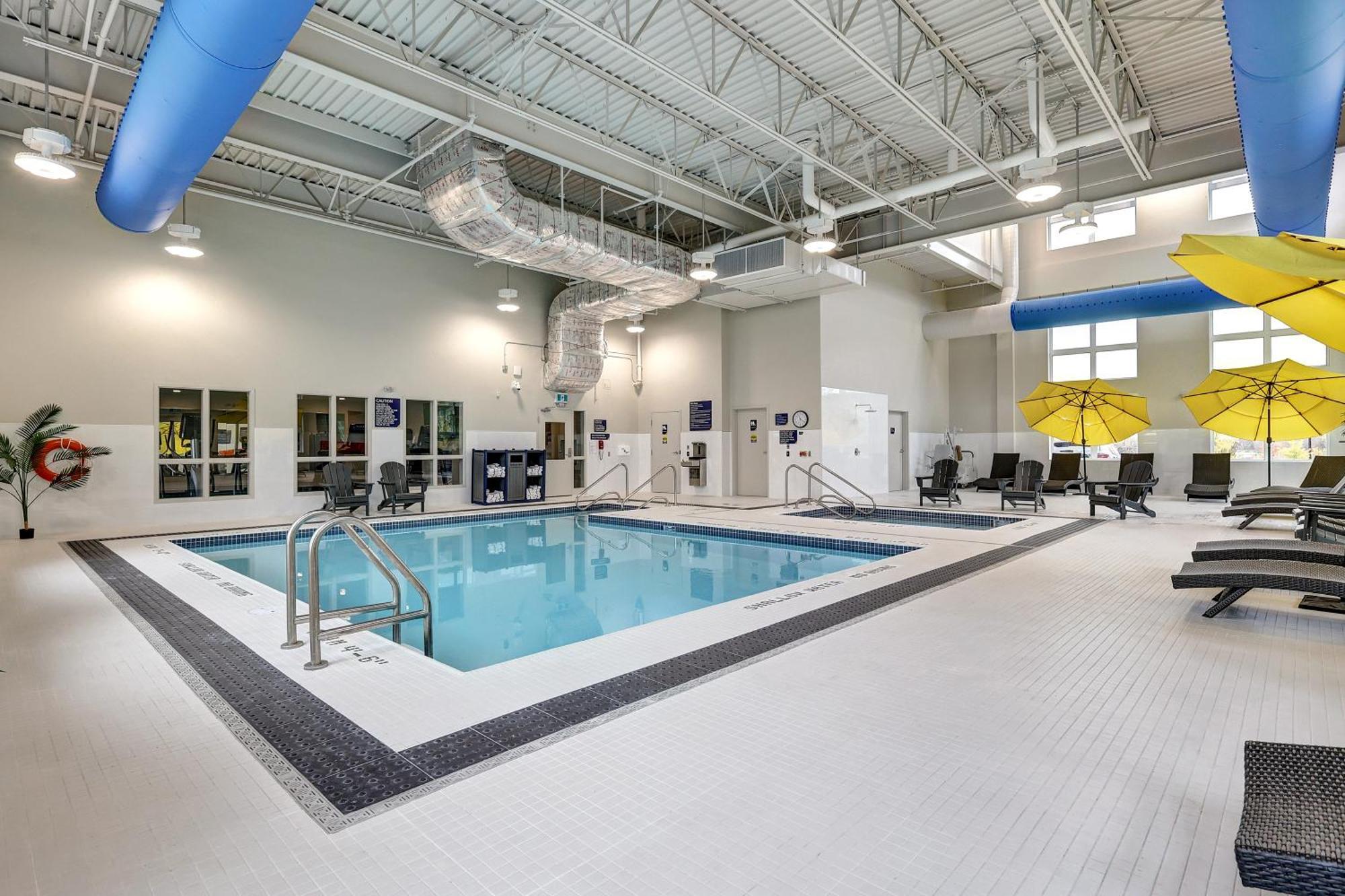 Microtel Inn & Suites By Wyndham Kanata Ottawa West Экстерьер фото