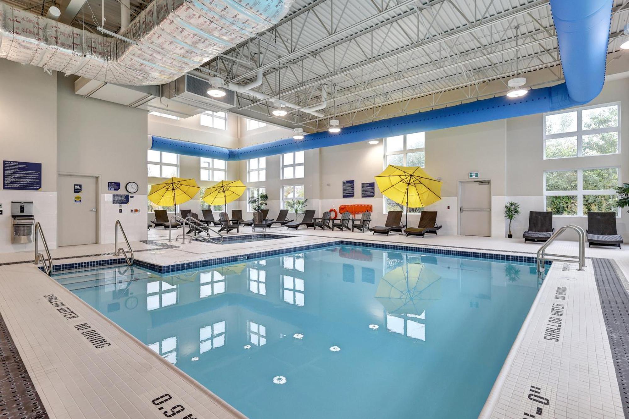 Microtel Inn & Suites By Wyndham Kanata Ottawa West Экстерьер фото