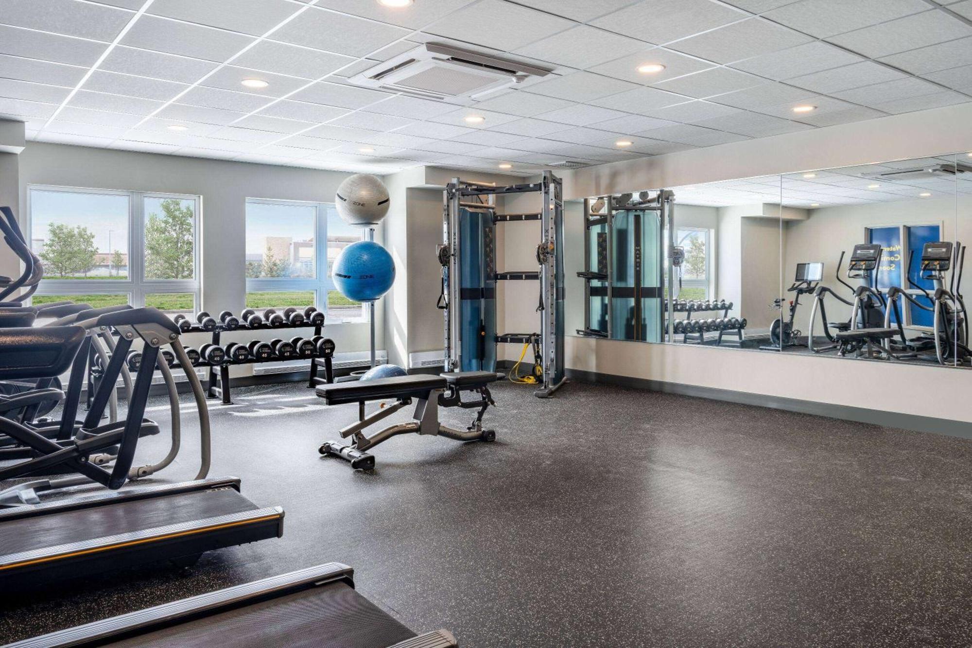 Microtel Inn & Suites By Wyndham Kanata Ottawa West Экстерьер фото