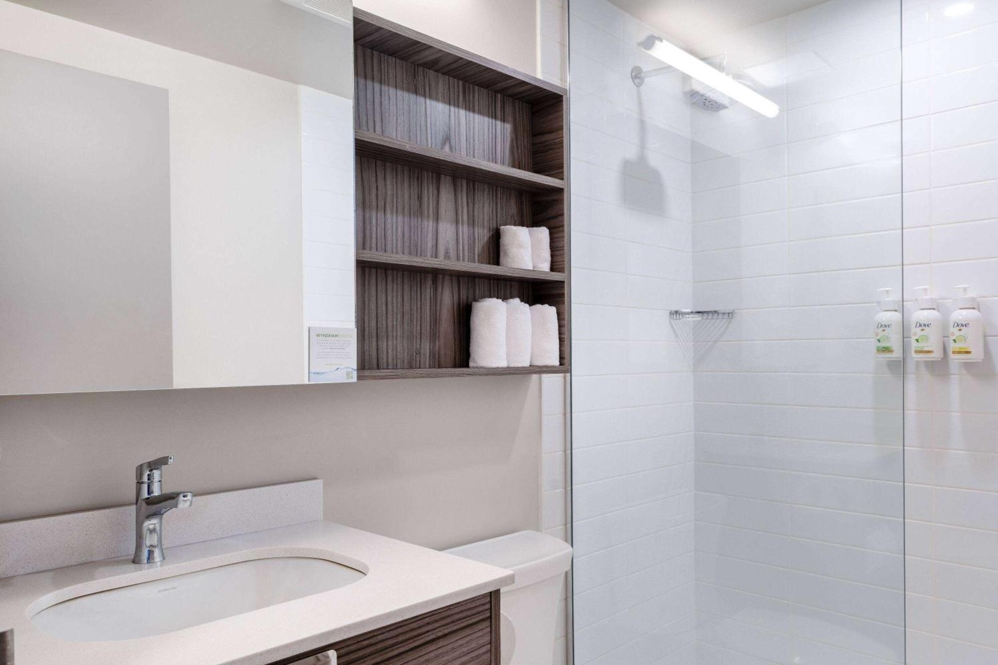 Microtel Inn & Suites By Wyndham Kanata Ottawa West Экстерьер фото