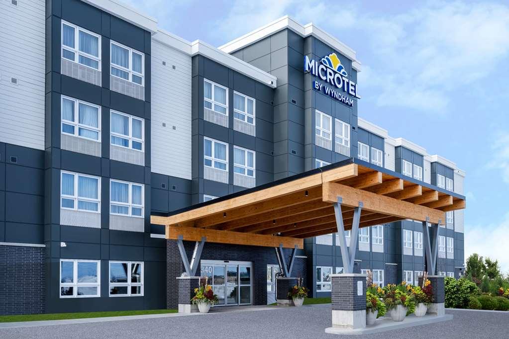 Microtel Inn & Suites By Wyndham Kanata Ottawa West Экстерьер фото